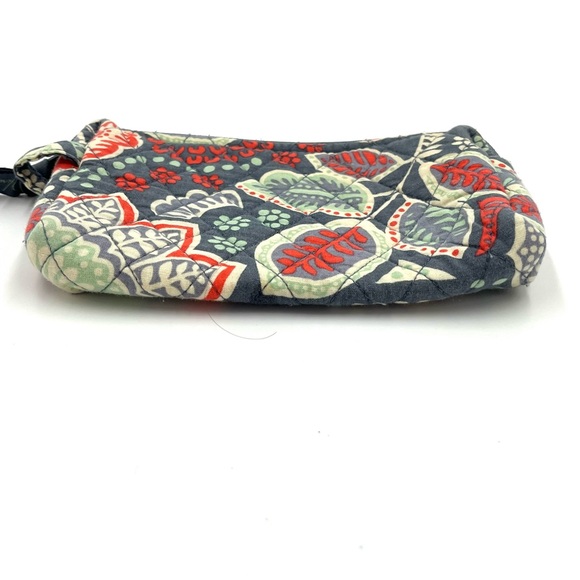 Vera Bradley Nomadic Floral set of Wristlet and Makeup Bag - Picture 7 of 12